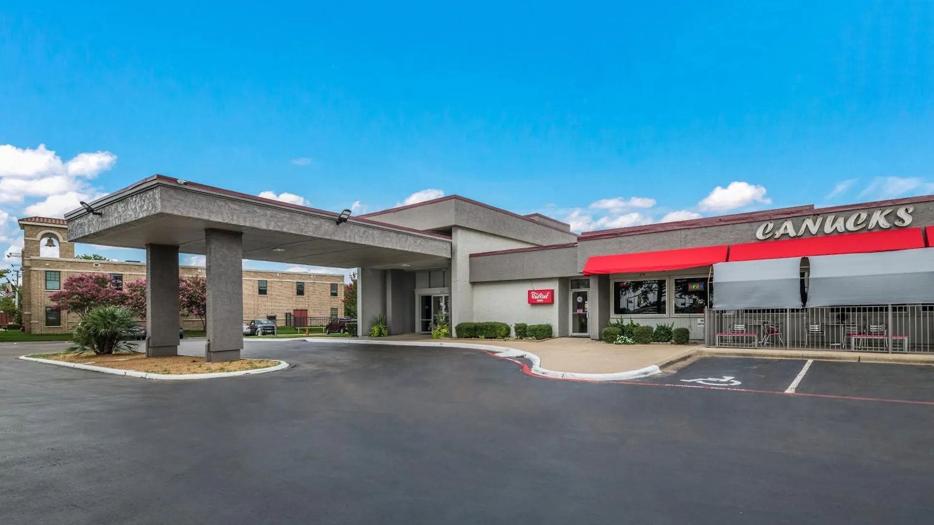 6 Budget Hotels Near Sandy Lake Amusement Park Worth Booking
