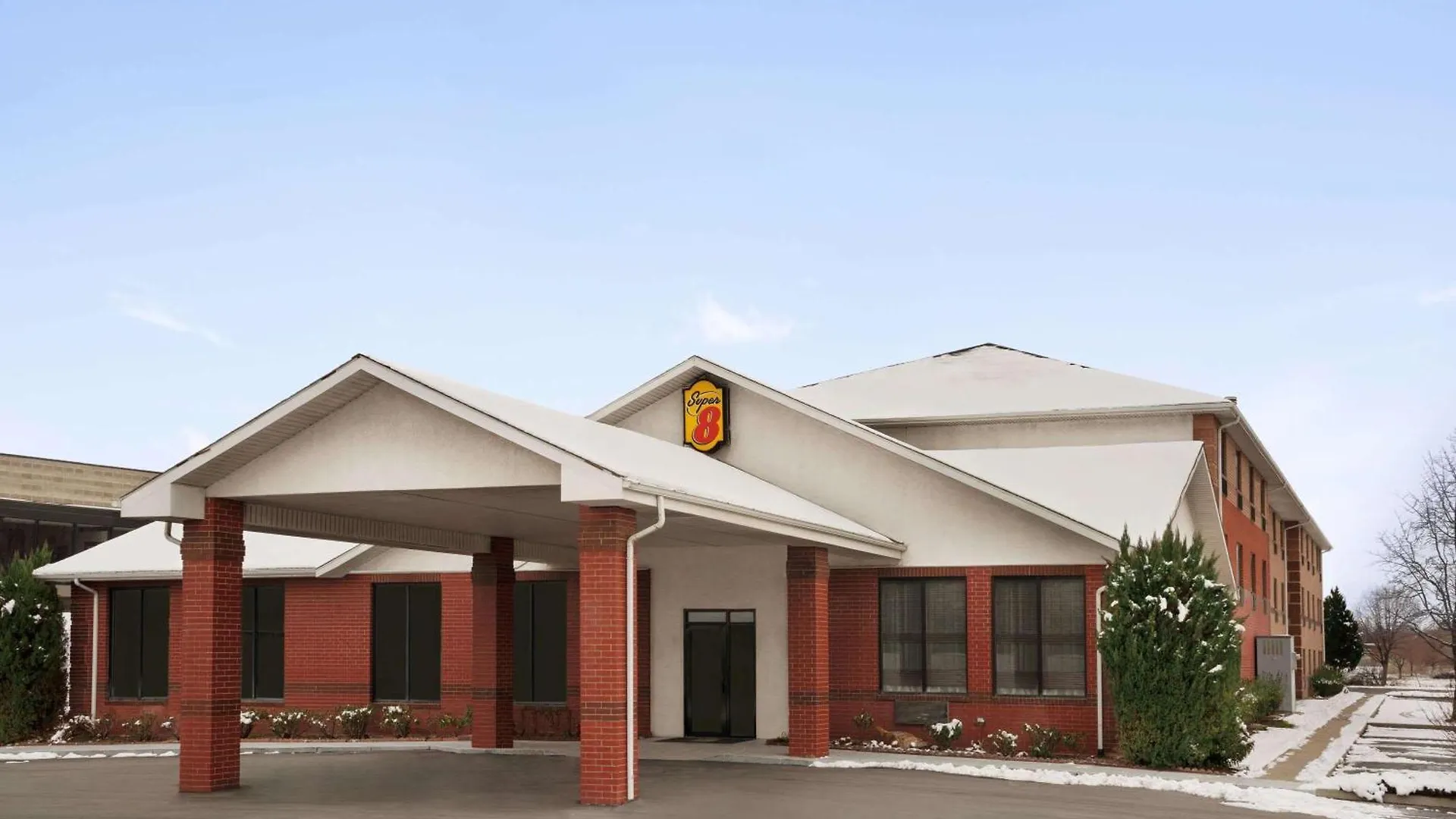 4 Smart 2-Star Hotels Near Classic Fun Ctr Worth Booking